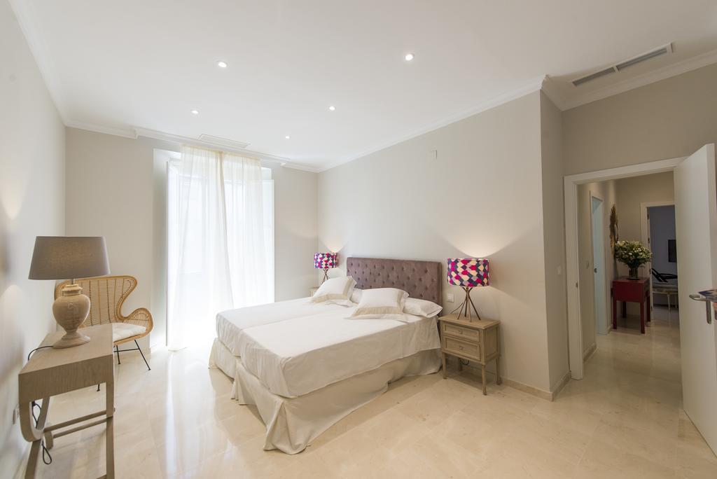 Apartamento Living By Cathedral Seville Exterior photo
